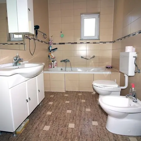 Appartamento 4 Bedroom In