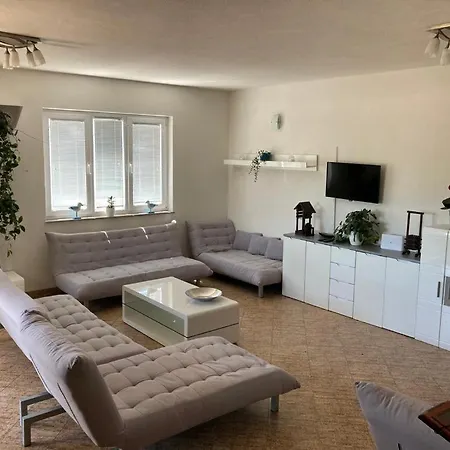 4 Bedroom In Apartman *