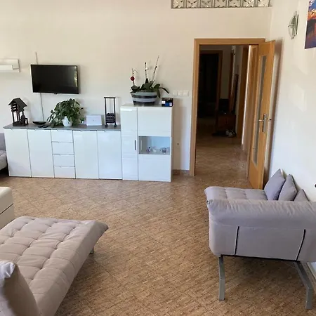 4 Bedroom In Tisno