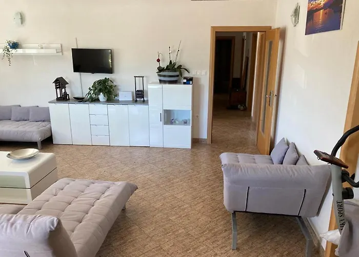 4 Bedroom In טיסנו