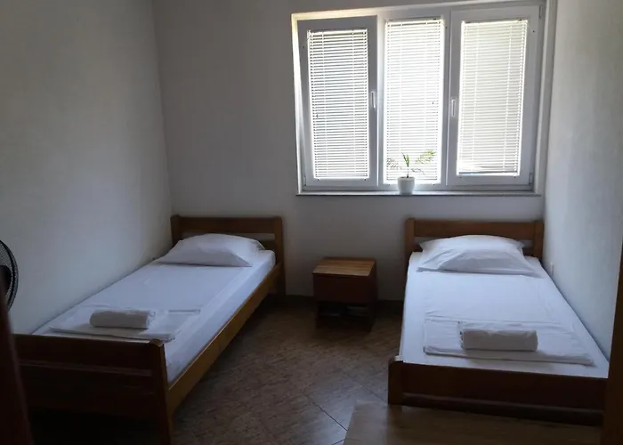 4 Bedroom In * Tisno