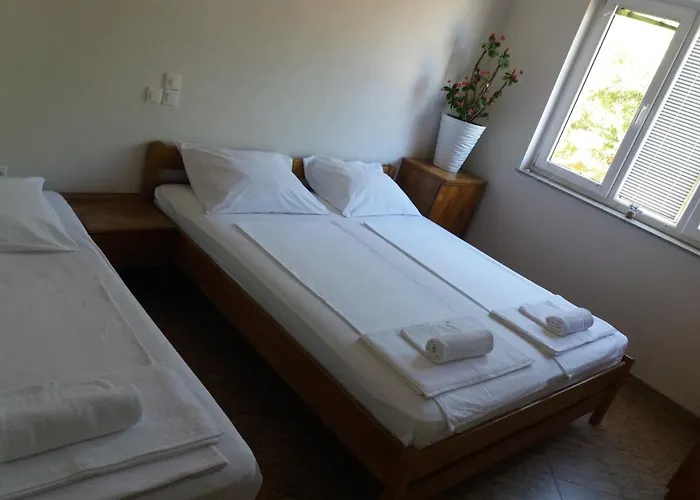 4 Bedroom In Apartman *